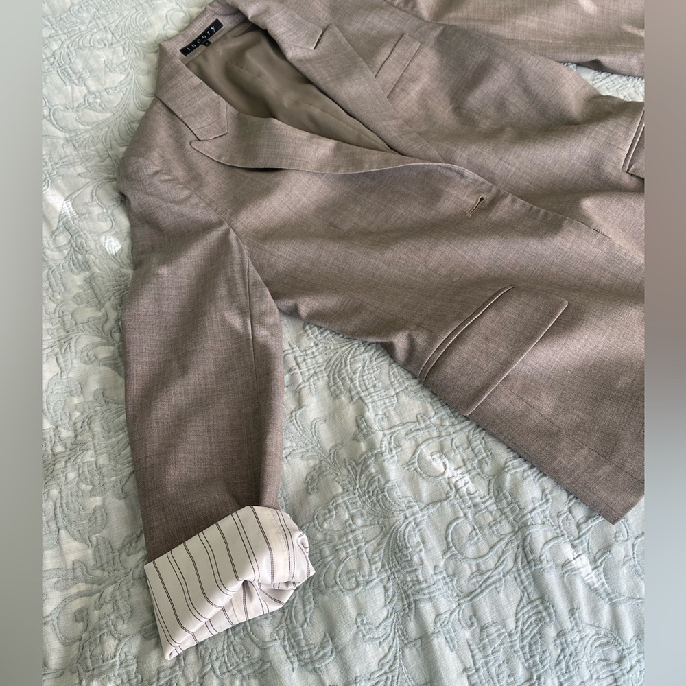 Theory Gray Wool Blend Lynnia Blazer - Picture 6 of 11